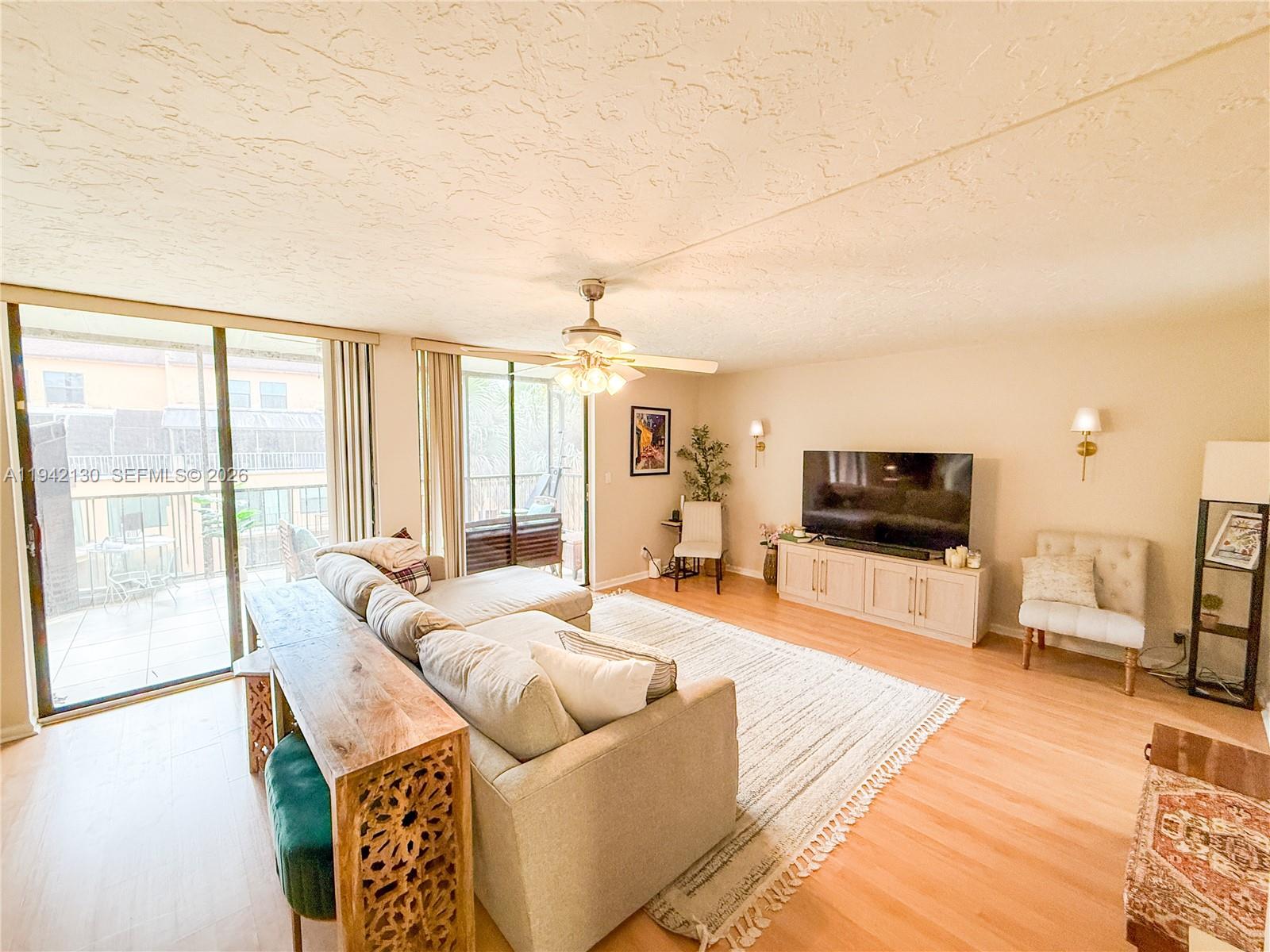 450 Commodore Dr Plantation, FL 33325