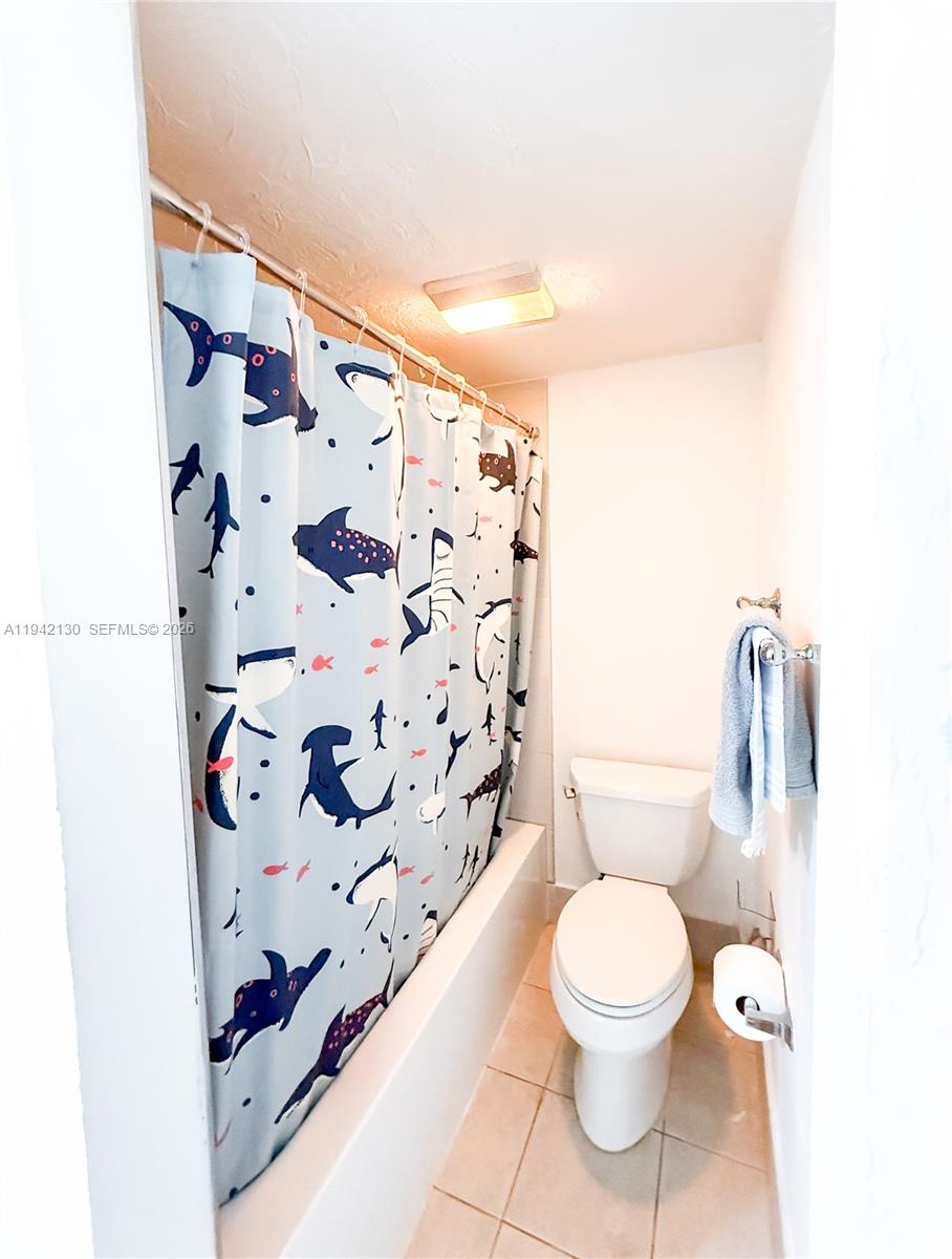 450 Commodore Dr Plantation, FL 33325