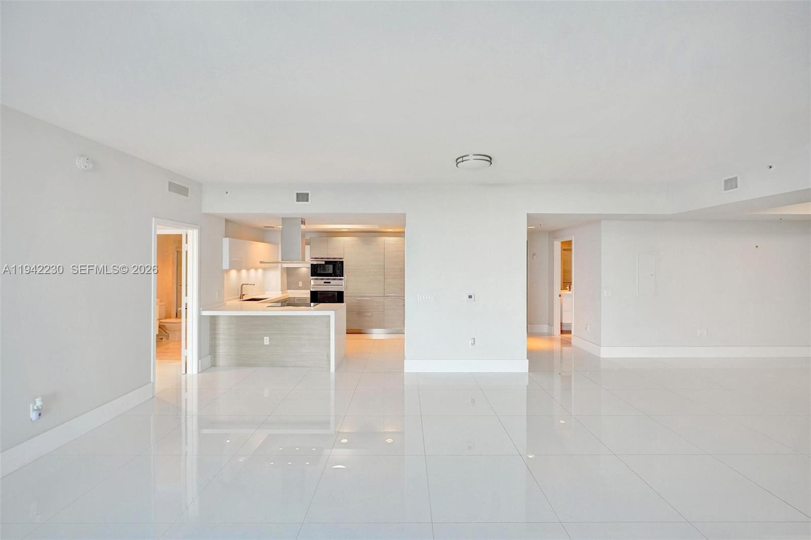 17301 Biscayne Blvd #708 North Miami Beach, FL 33160