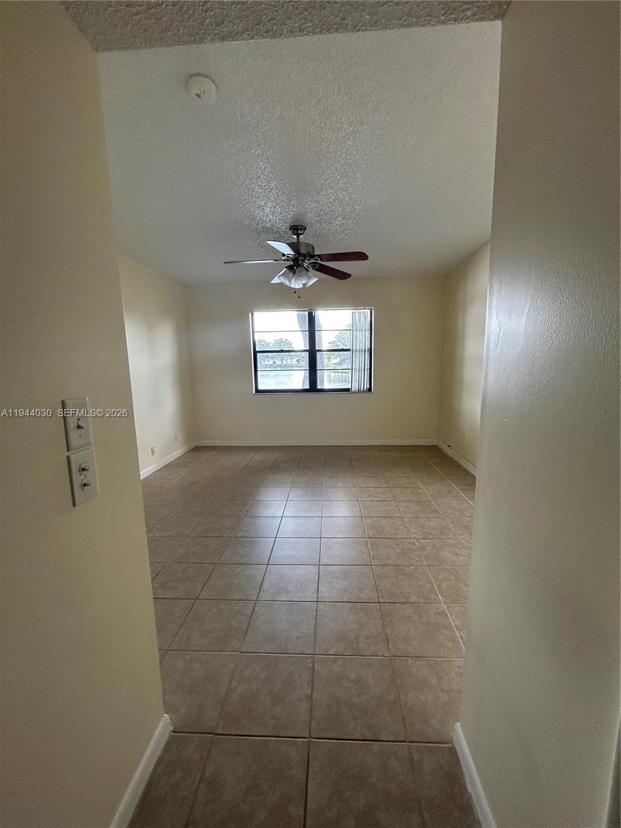 200 Berkley Rd #108 Hollywood, FL 33024