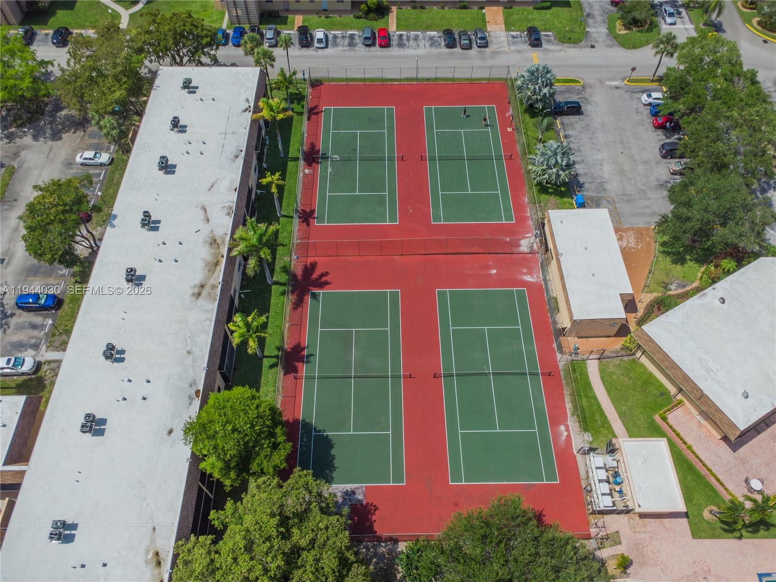 200 Berkley Rd #108 Hollywood, FL 33024