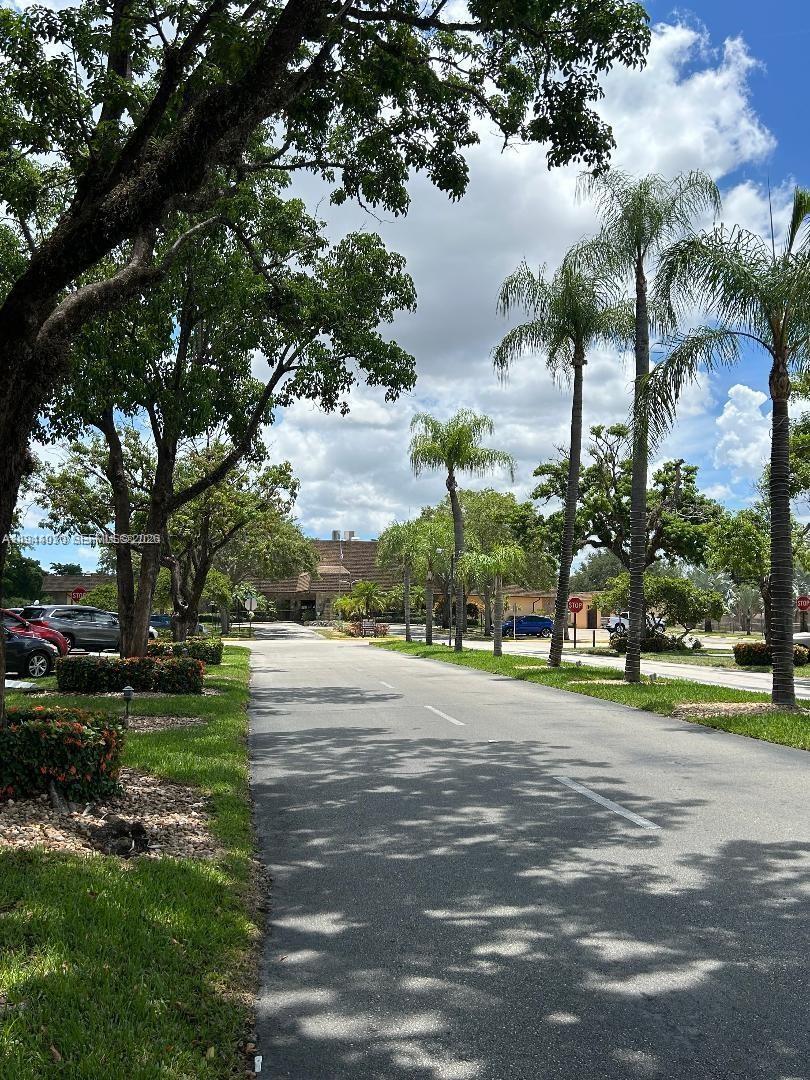 200 Berkley Rd #108 Hollywood, FL 33024