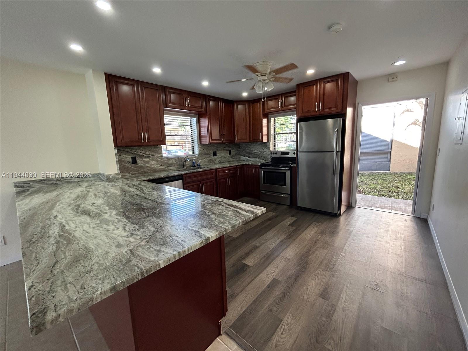 200 Berkley Rd #108 Hollywood, FL 33024