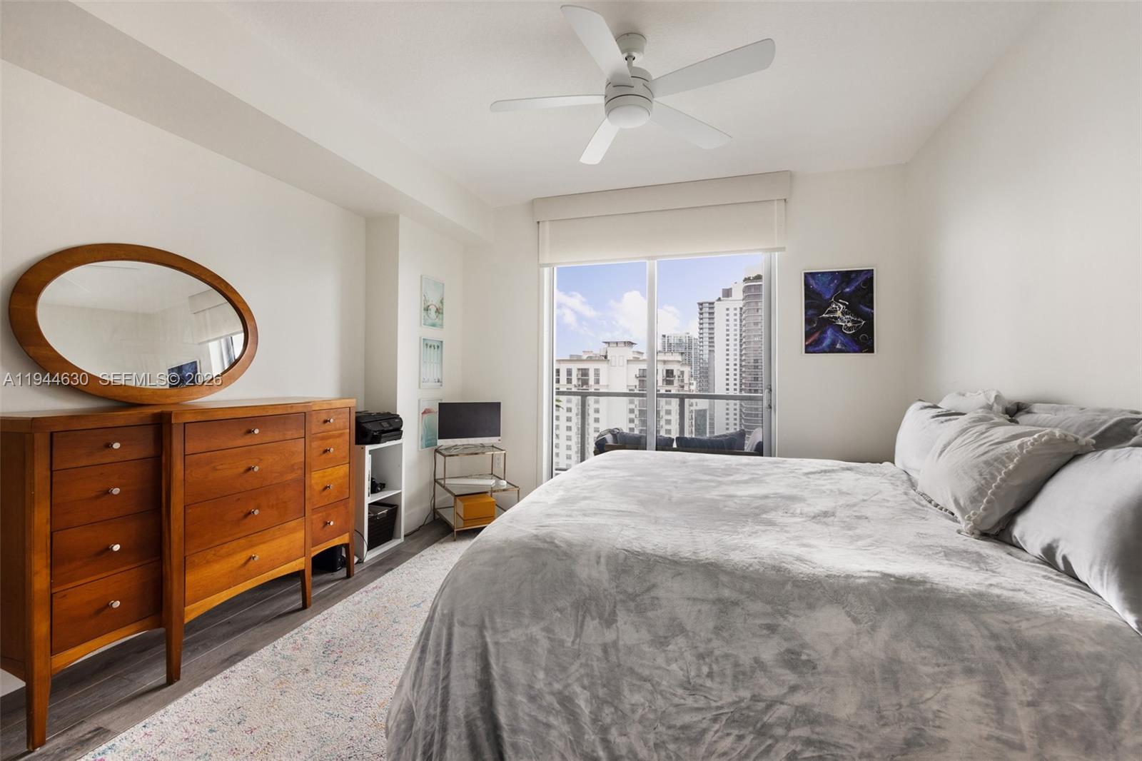 1111 SW 1st Ave #3723-N Miami, FL 33130