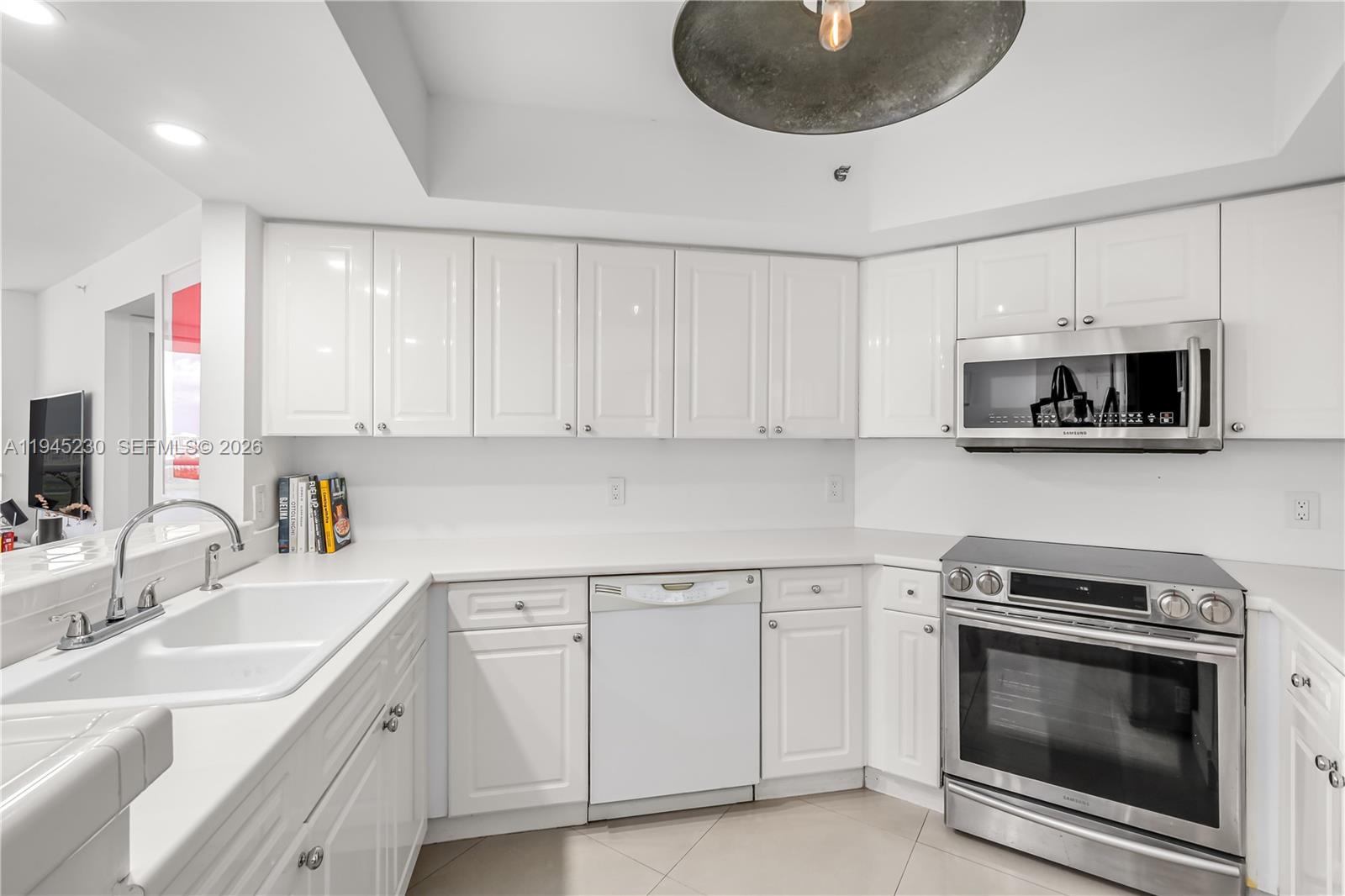 image Sunset Harbour South11