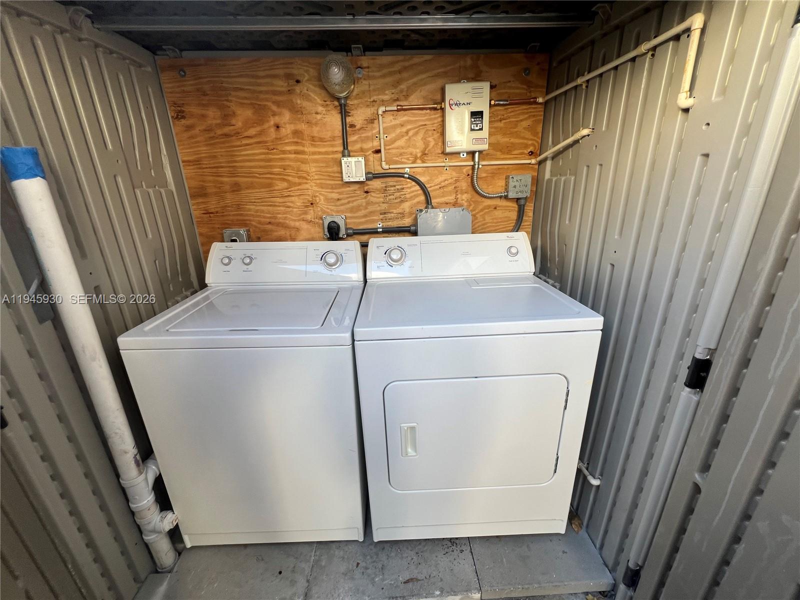 1800 SW 3rd St Miami, FL 33135