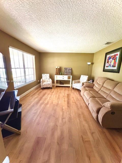 1601 Regal Oak Dr Kissimmee, FL 34744