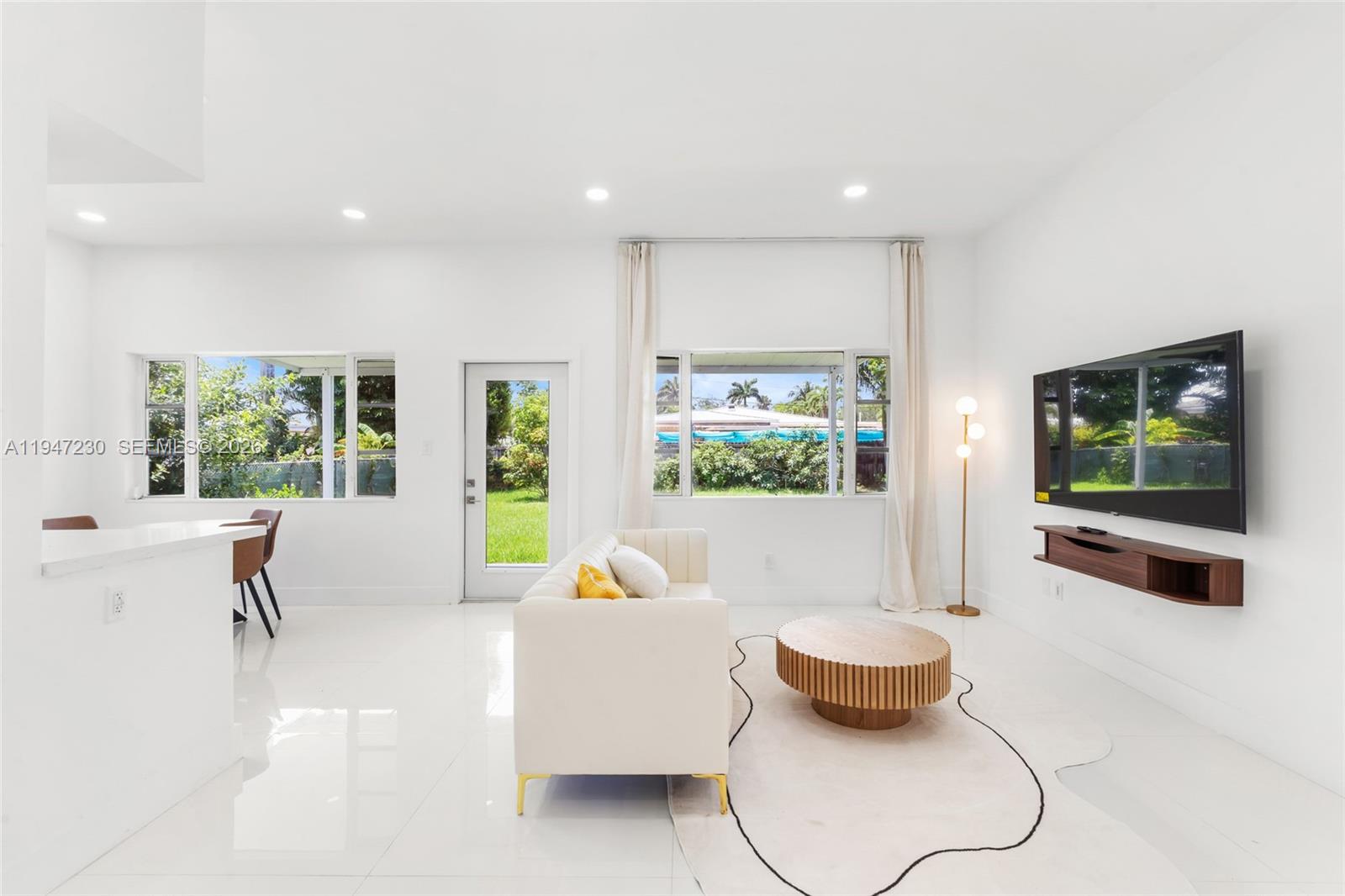 1581 Normandy Dr Miami Beach, FL 33141