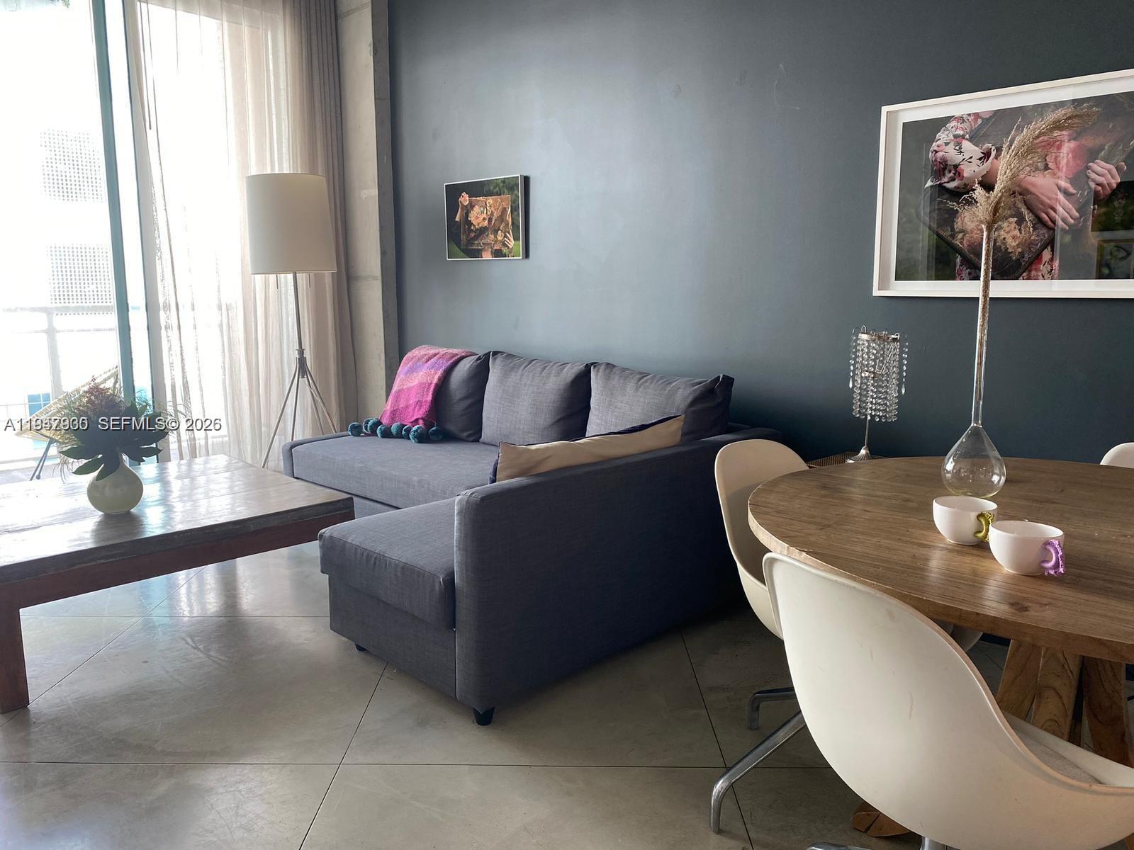 image Cite on the Bay West2