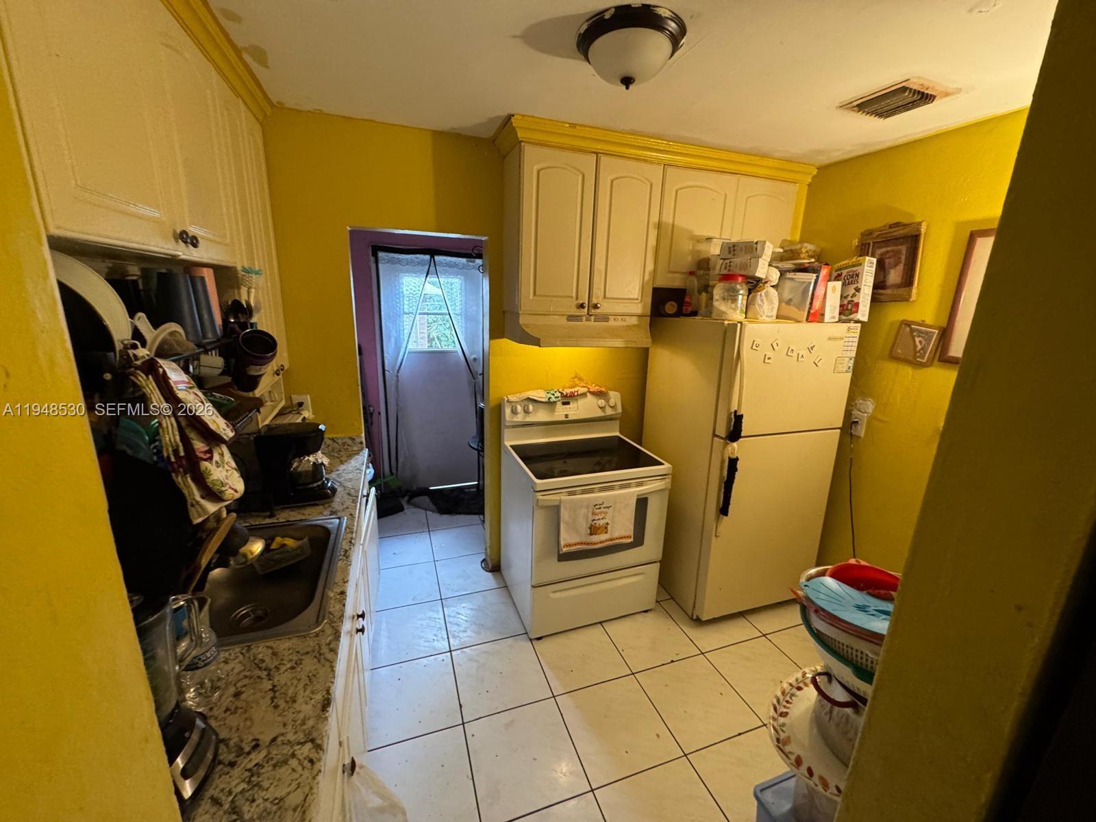 140 NE 193rd Ter Miami, FL 33179