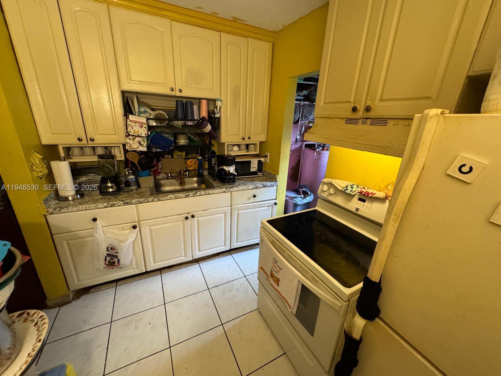 140 NE 193rd Ter Miami, FL 33179