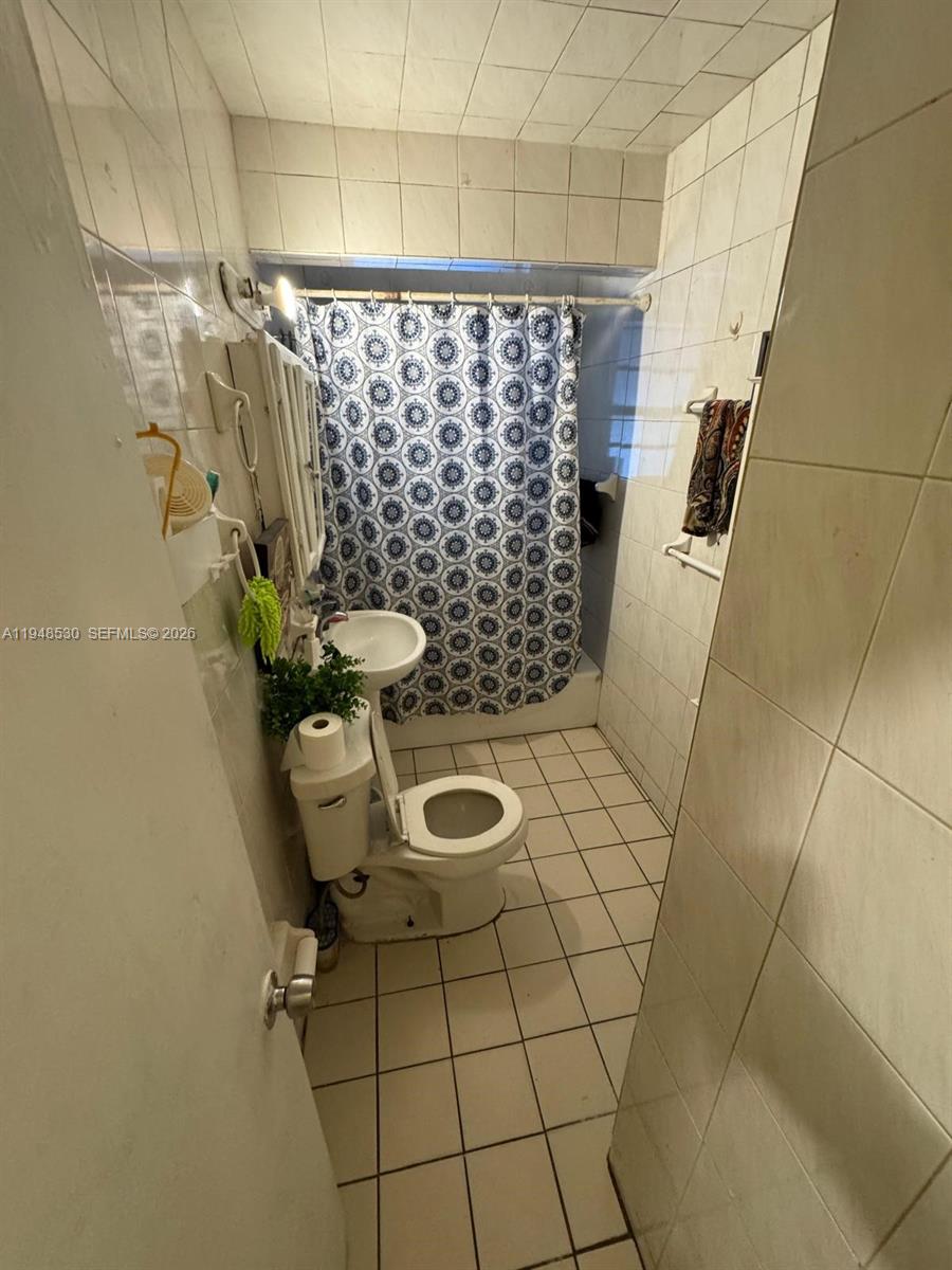 140 NE 193rd Ter Miami, FL 33179