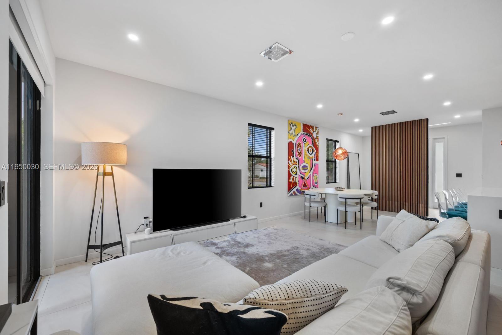 421 NW 17th St Fort Lauderdale, FL 33311