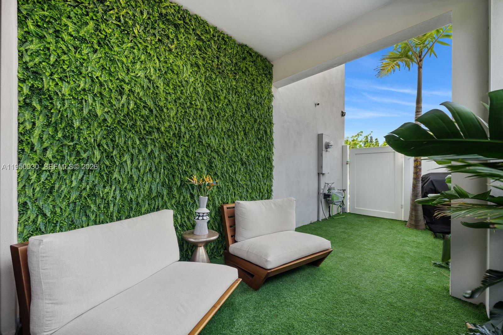 421 NW 17th St Fort Lauderdale, FL 33311