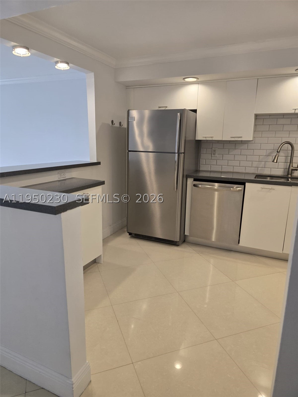 image Brickell Place II15