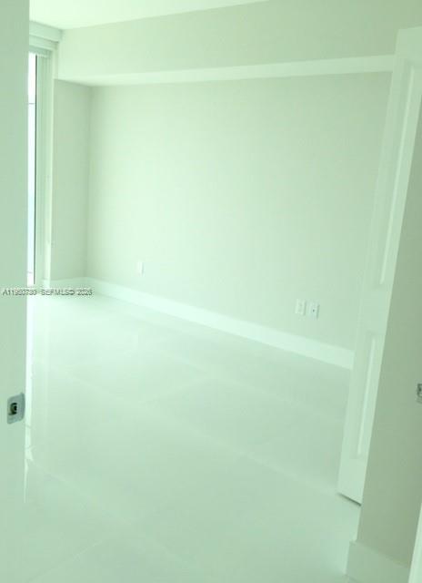 image 400 Sunny Isles14