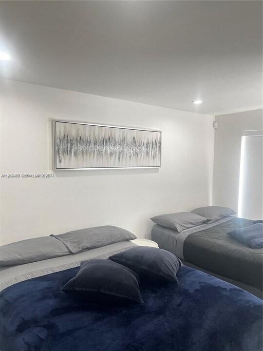 15 NW 52nd St Miami, FL 33127