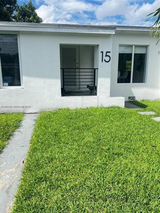 15 NW 52nd St Miami, FL 33127