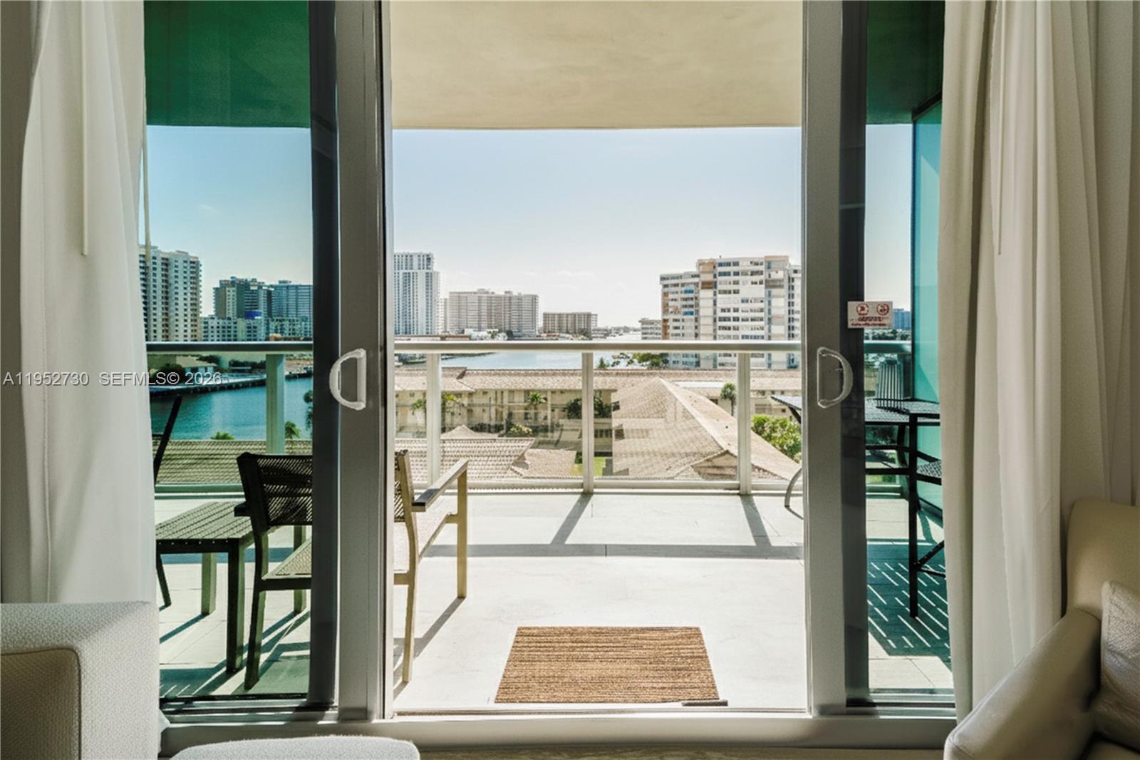 image Beachwalk Condominium9