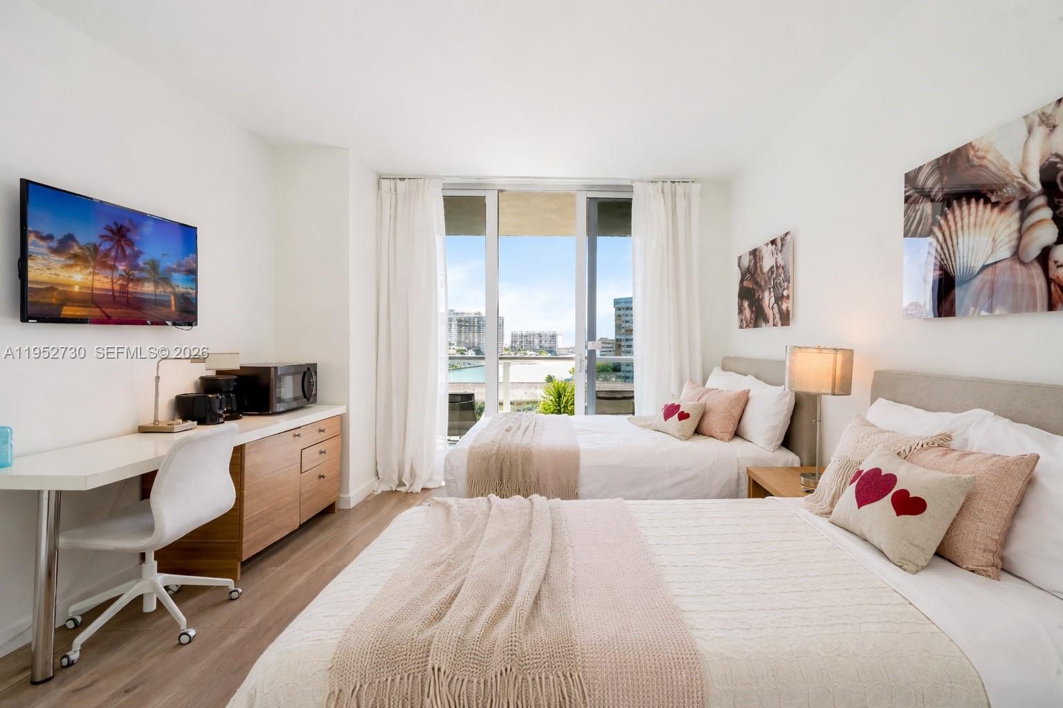 image Beachwalk Condominium17