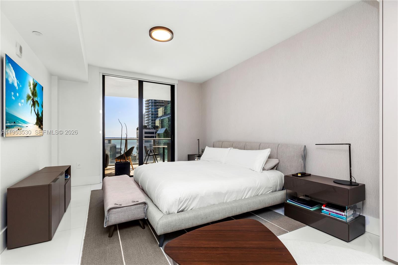 1010 Brickell Ave #1701 Miami, FL 33131