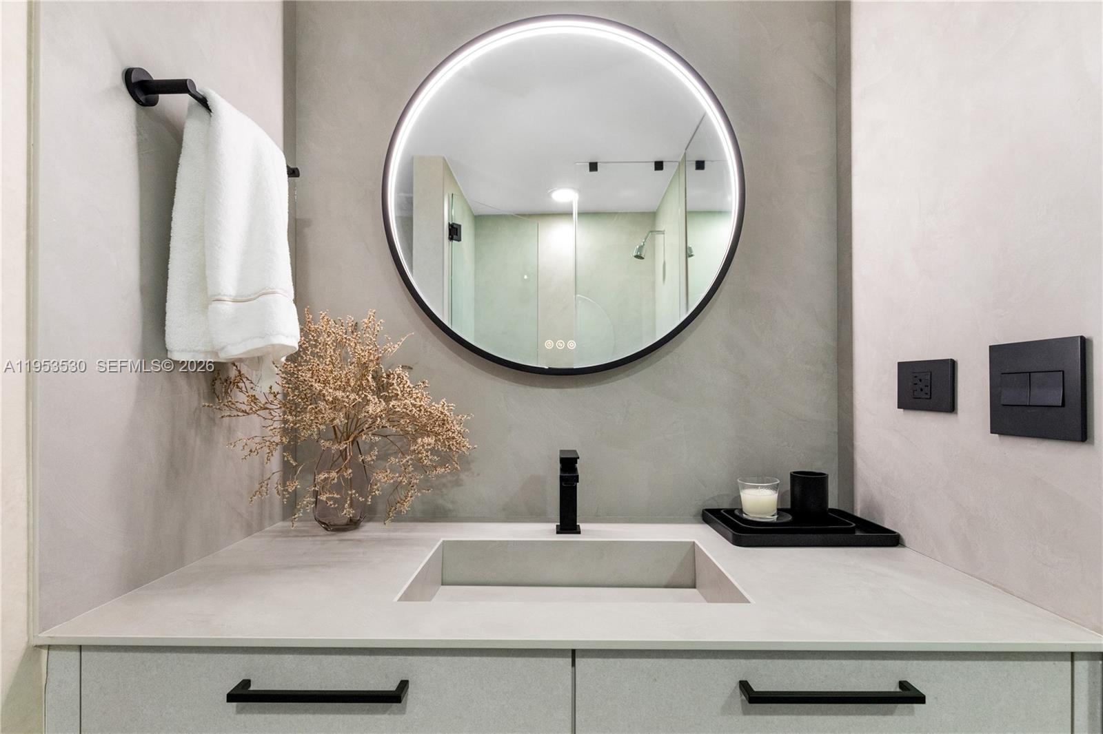 1010 Brickell Ave #1701 Miami, FL 33131