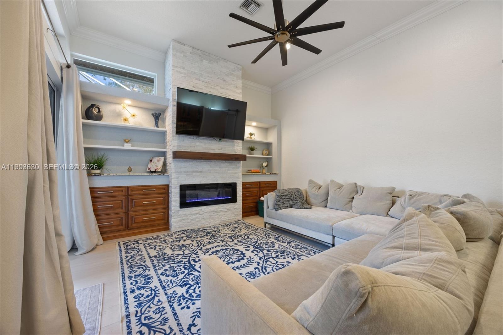 12123 NW 10th Mnr Coral Springs, FL 33071