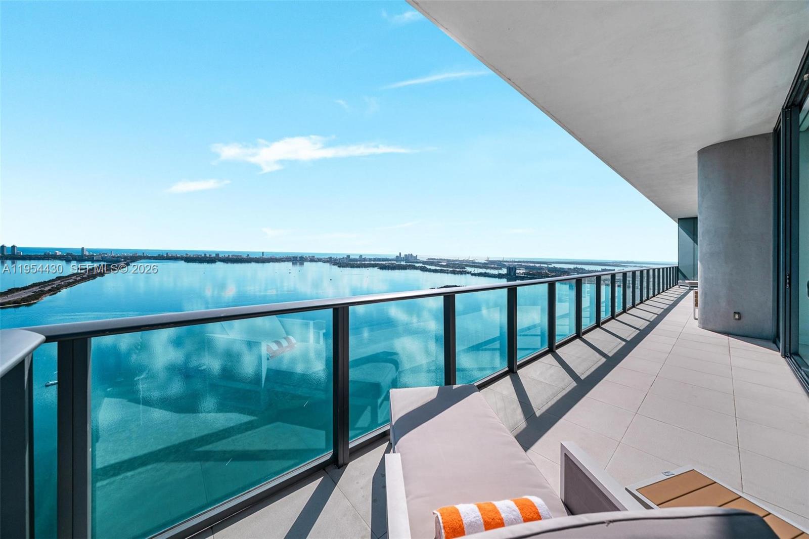 3131 NE 7th Ave #UPH5303 Miami, FL 33137