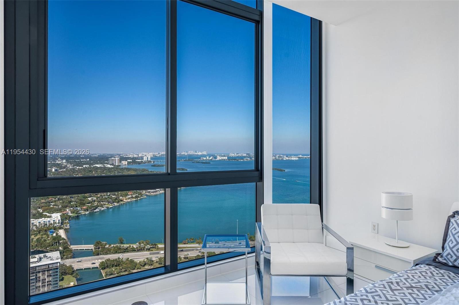 3131 NE 7th Ave #UPH5303 Miami, FL 33137