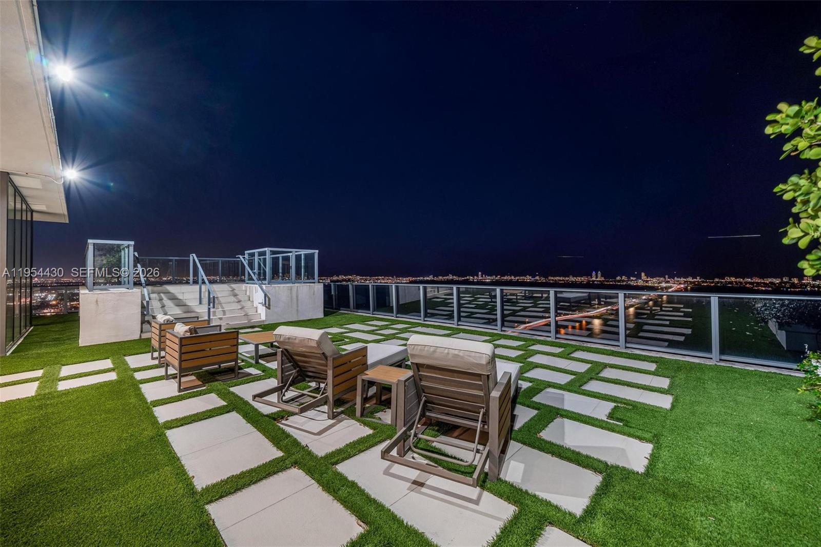 3131 NE 7th Ave #UPH5303 Miami, FL 33137