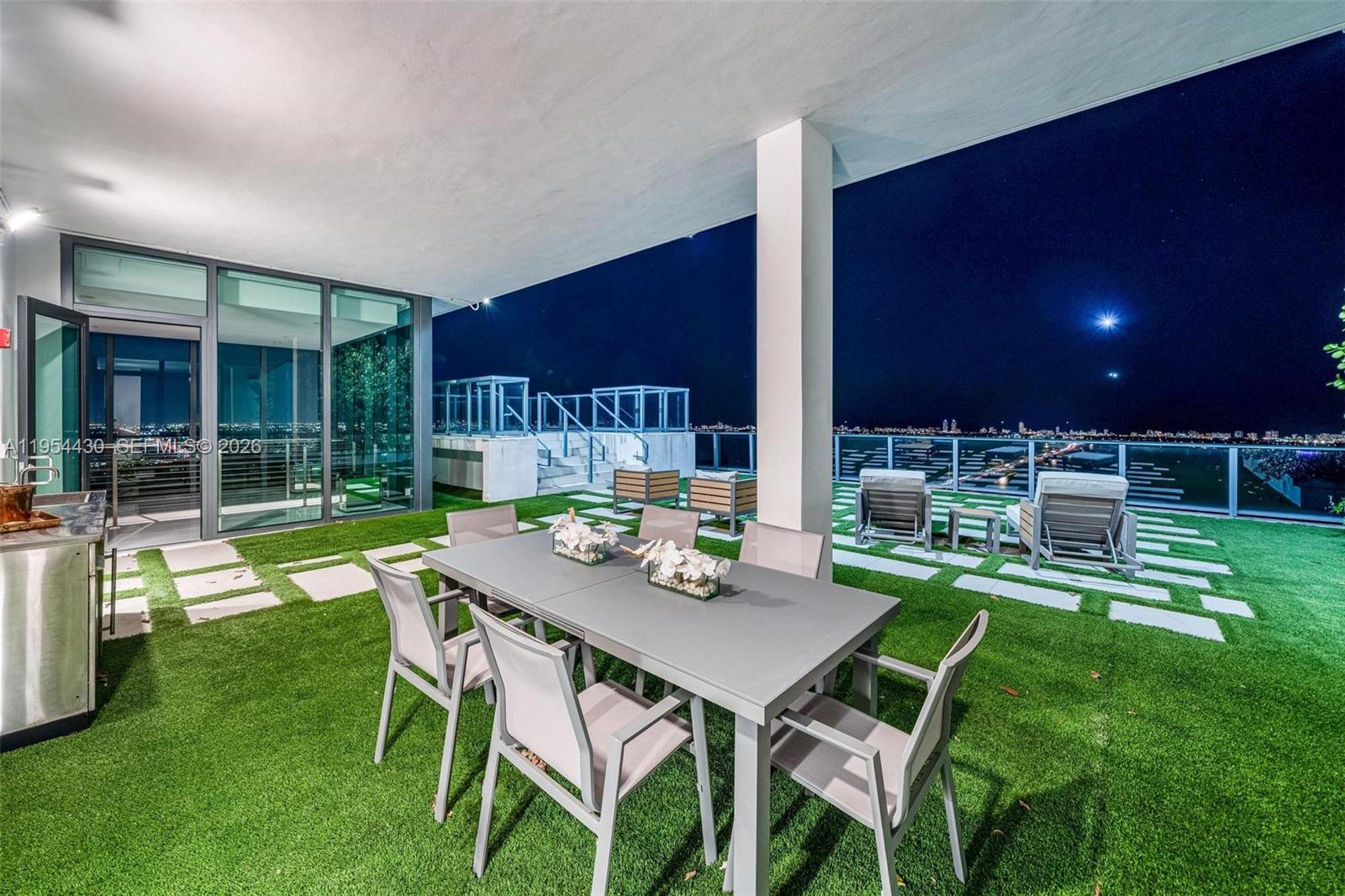 3131 NE 7th Ave #UPH5303 Miami, FL 33137