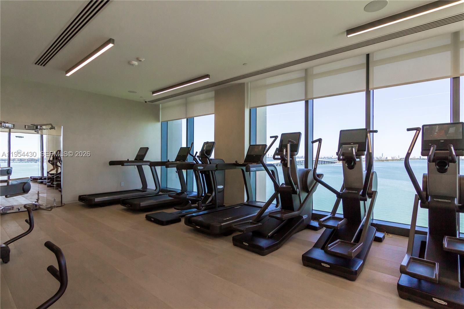 3131 NE 7th Ave #UPH5303 Miami, FL 33137