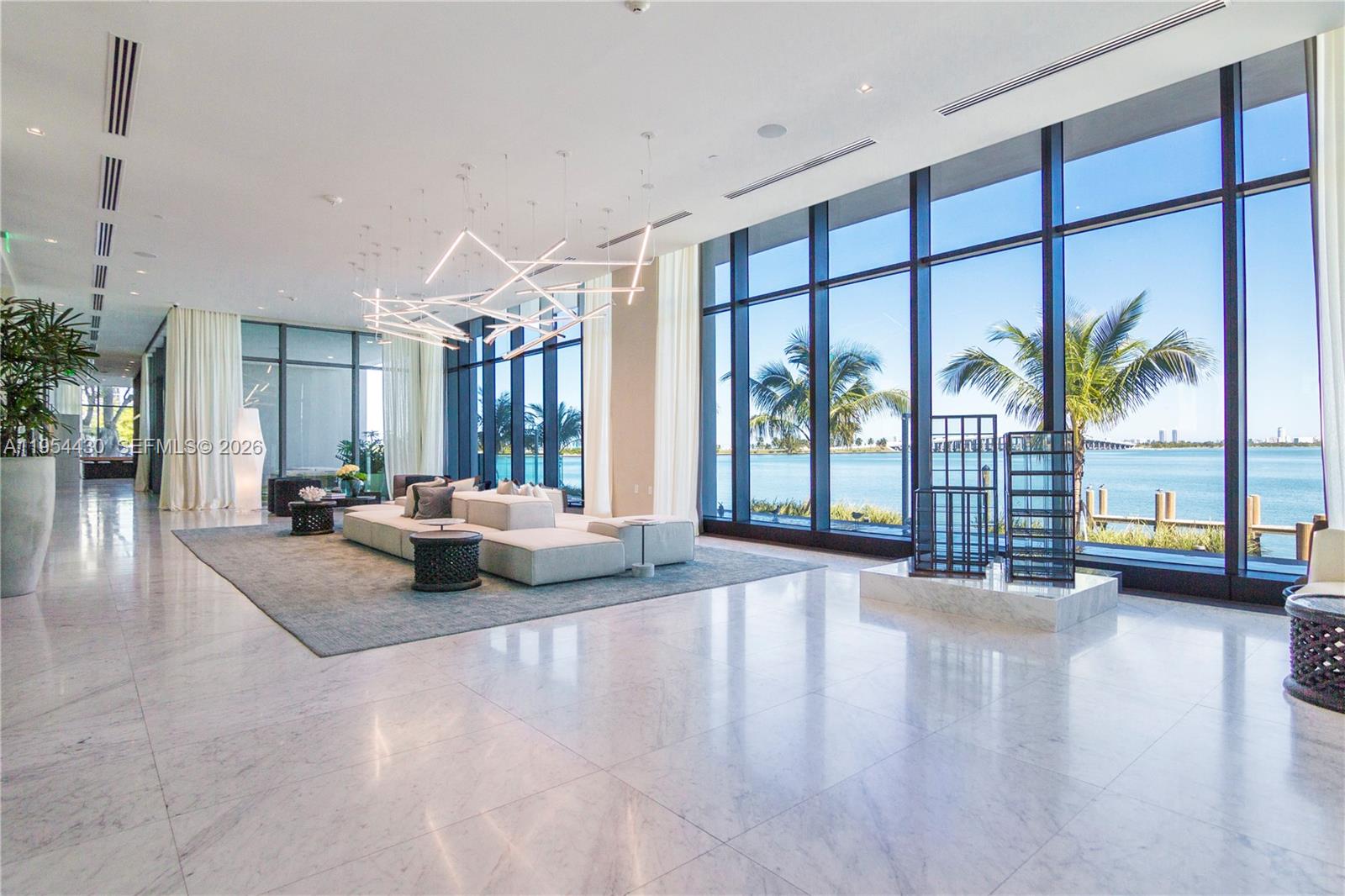 3131 NE 7th Ave #UPH5303 Miami, FL 33137