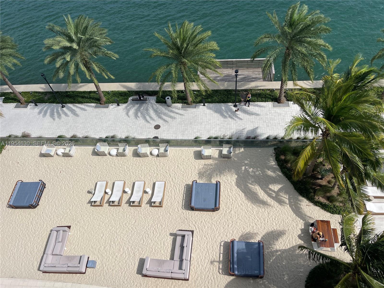 image Biscayne Beach23