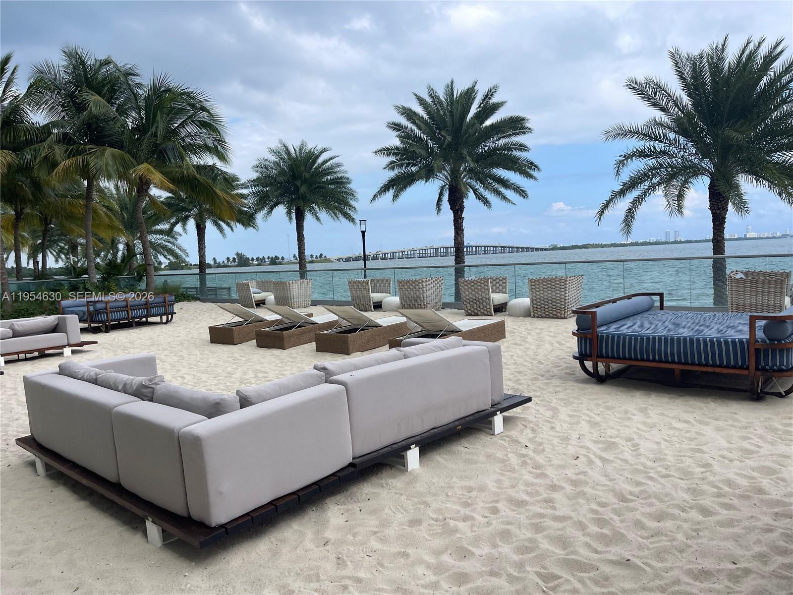 image Biscayne Beach24