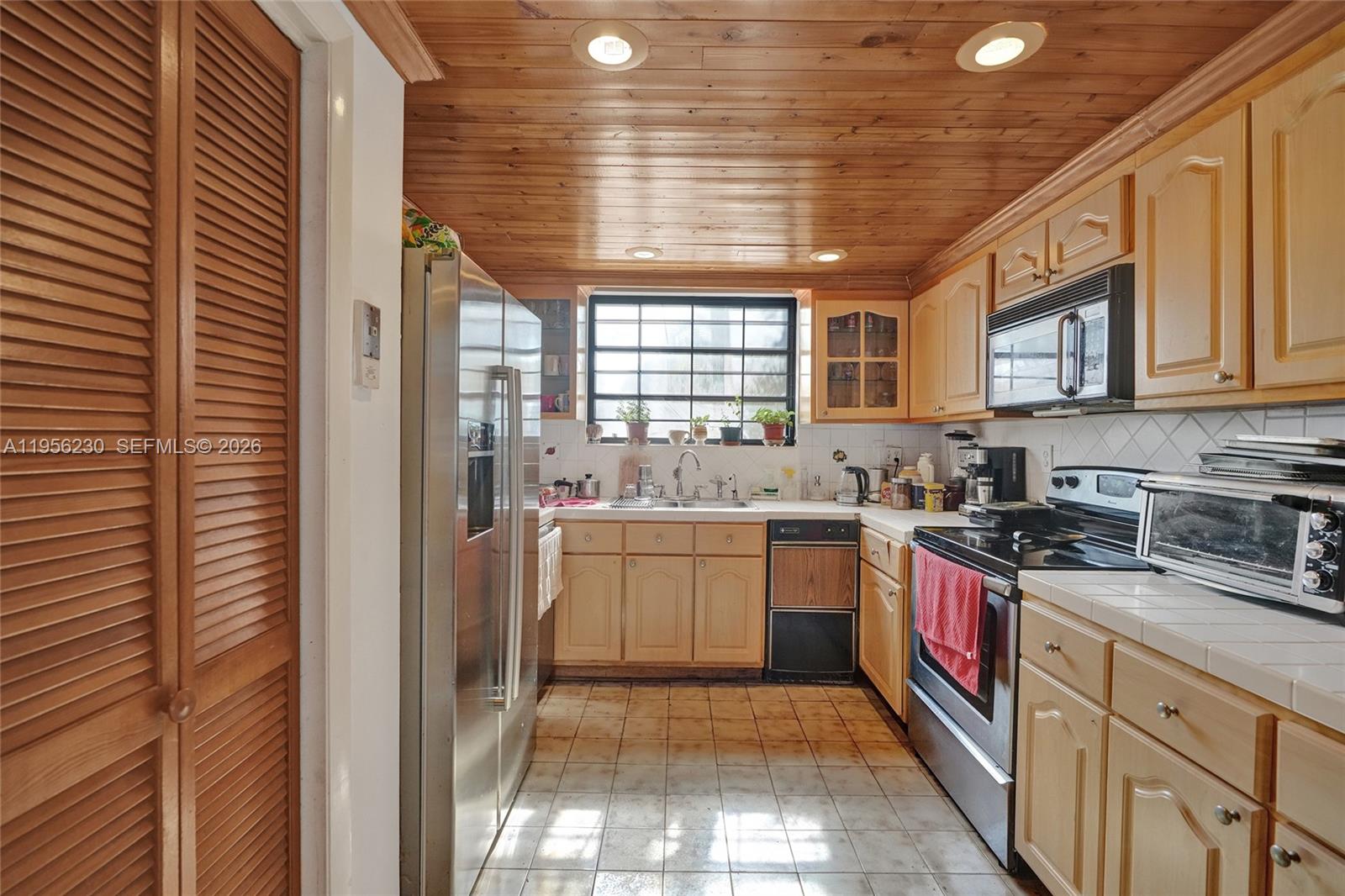 2311 SW 5th Ave Miami, FL 33129