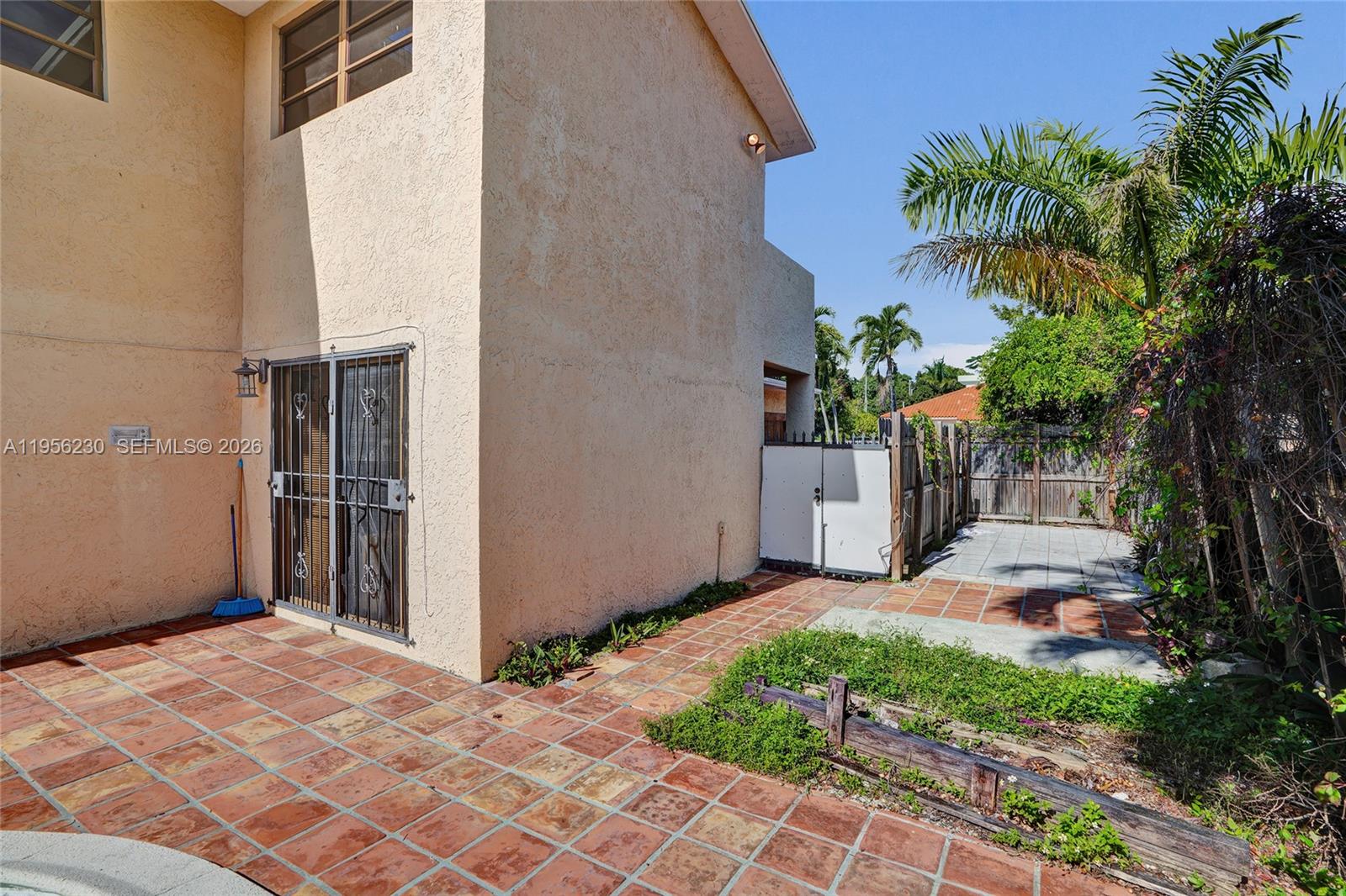 2311 SW 5th Ave Miami, FL 33129