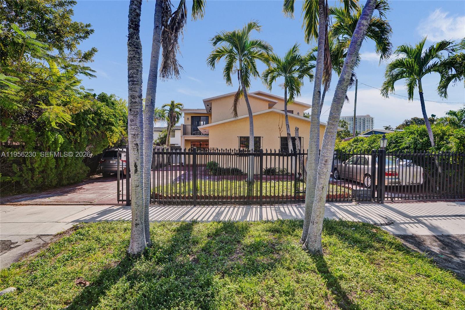 2311 SW 5th Ave Miami, FL 33129