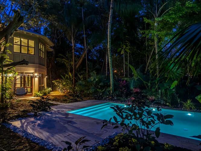 2330 Overbrook St Coconut Grove, FL 33133