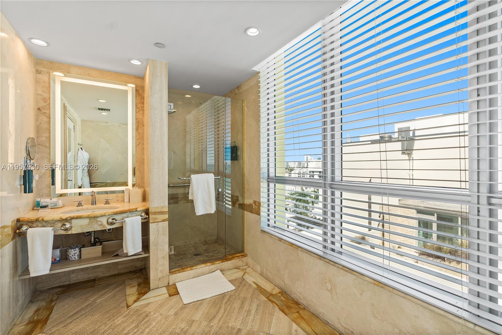 image Hilton Bentley Miami Beach14