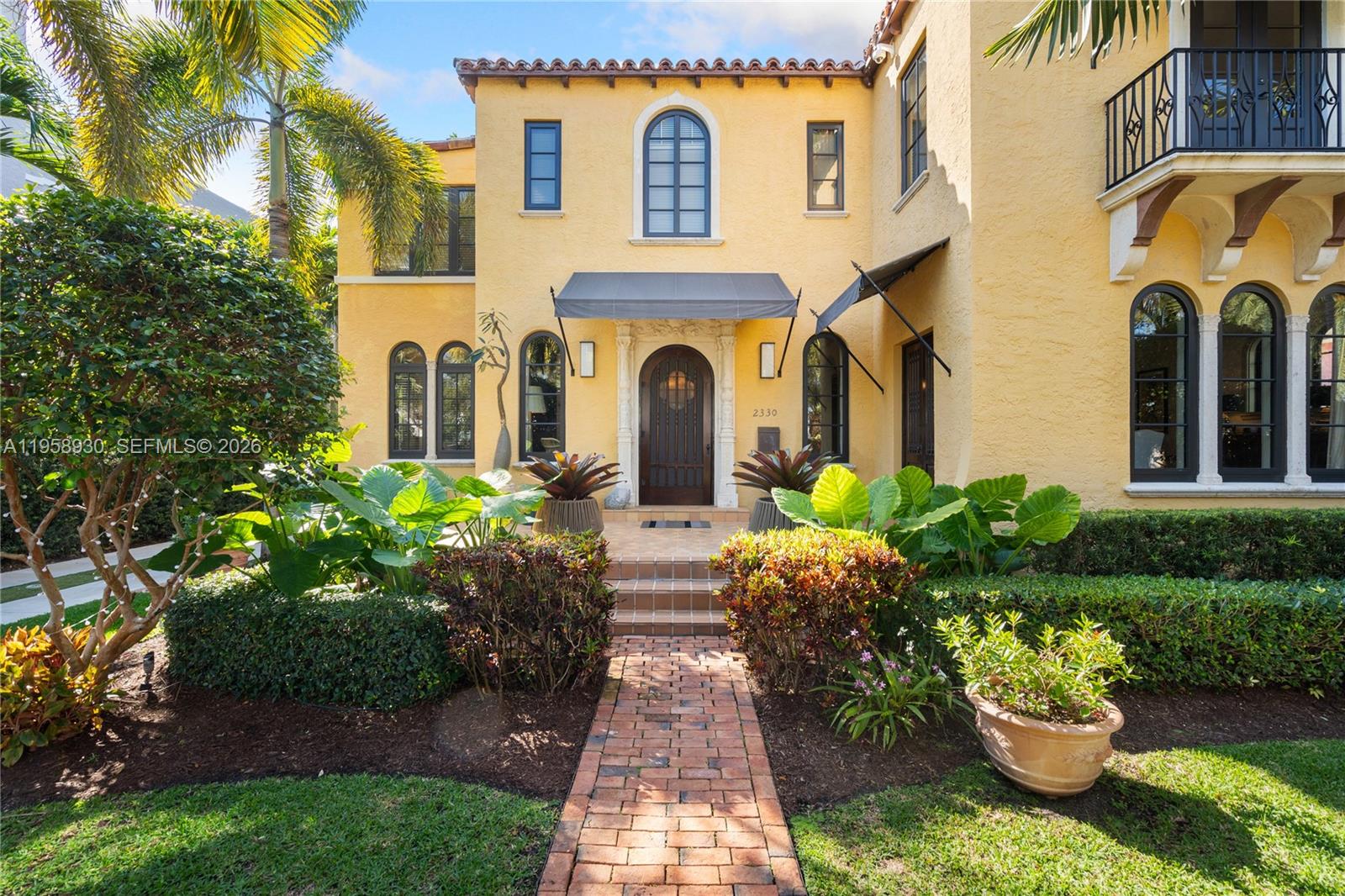 2330 Prairie Ave Miami Beach, FL 33140