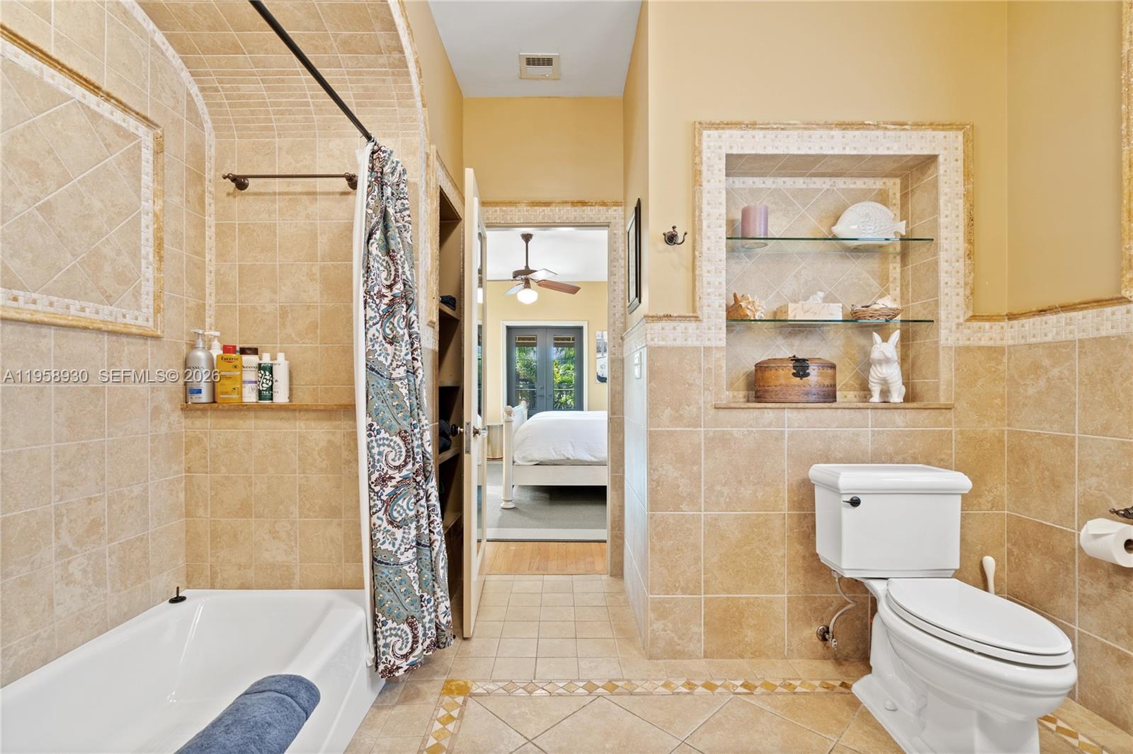 2330 Prairie Ave Miami Beach, FL 33140