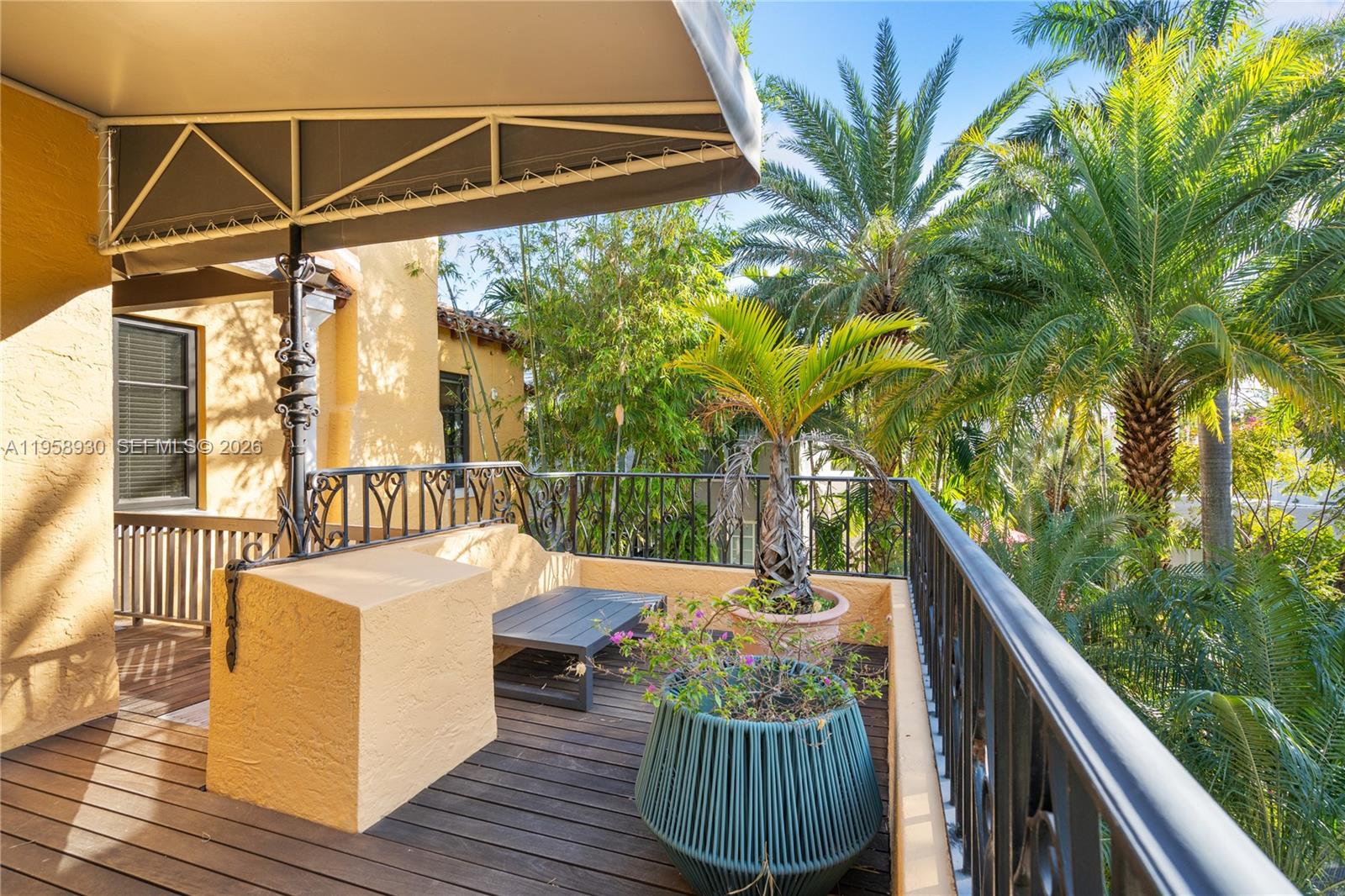 2330 Prairie Ave Miami Beach, FL 33140