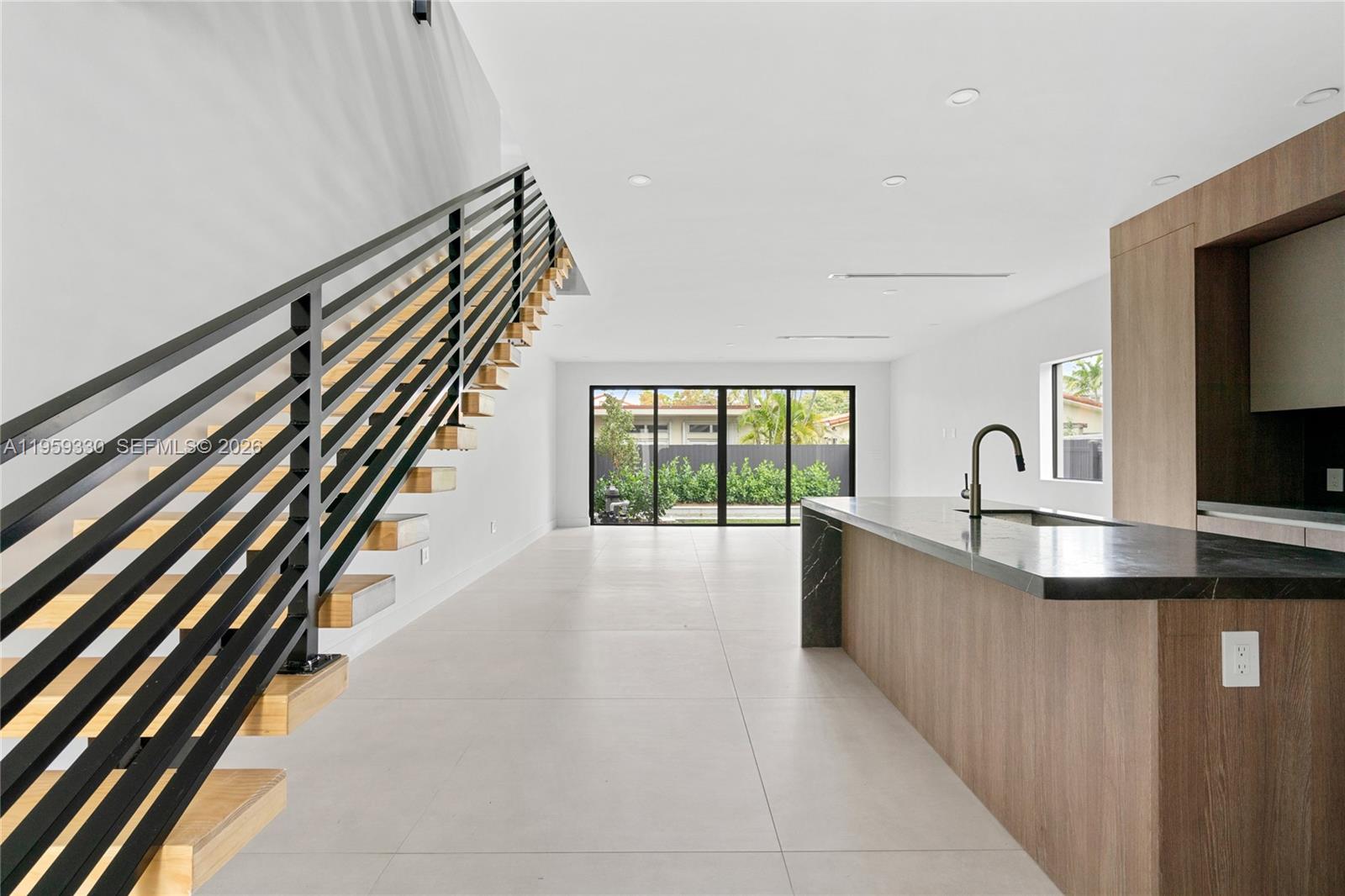 1431 SW 20th St Miami, FL 33145