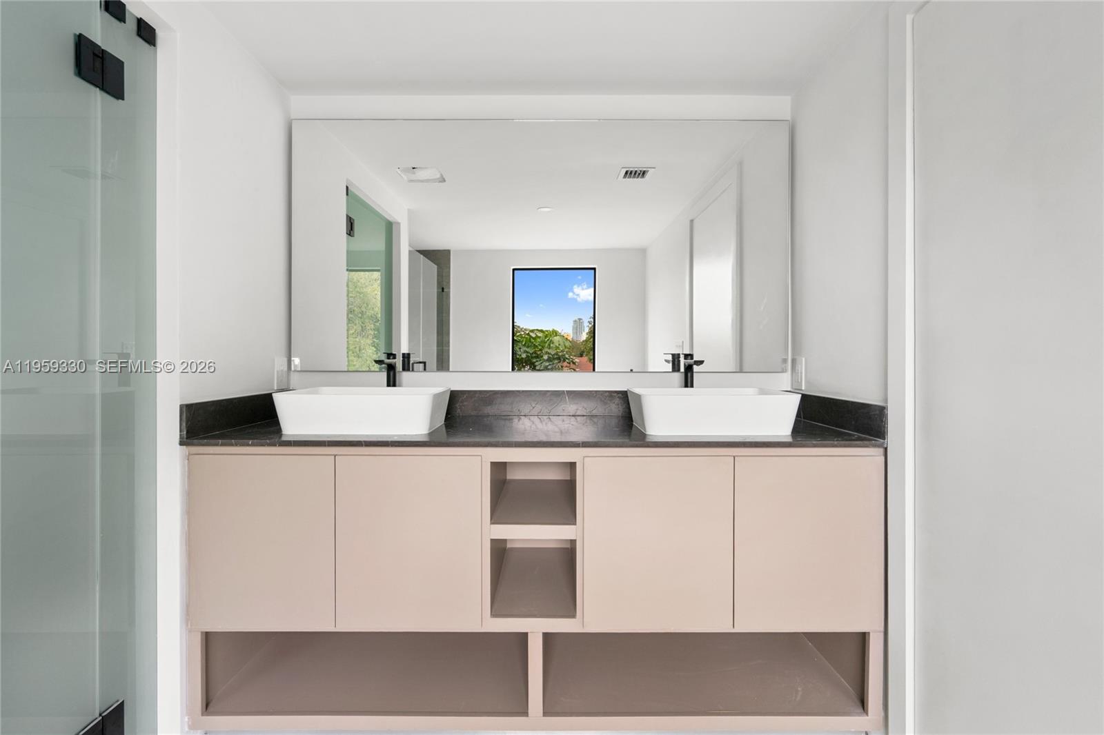 1431 SW 20th St Miami, FL 33145