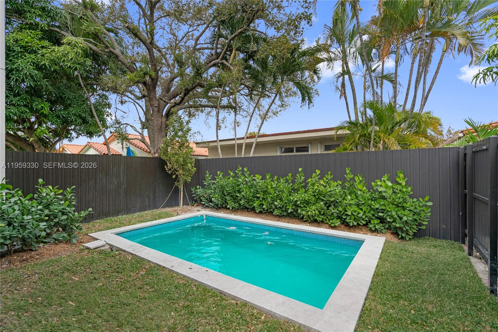 1431 SW 20th St Miami, FL 33145