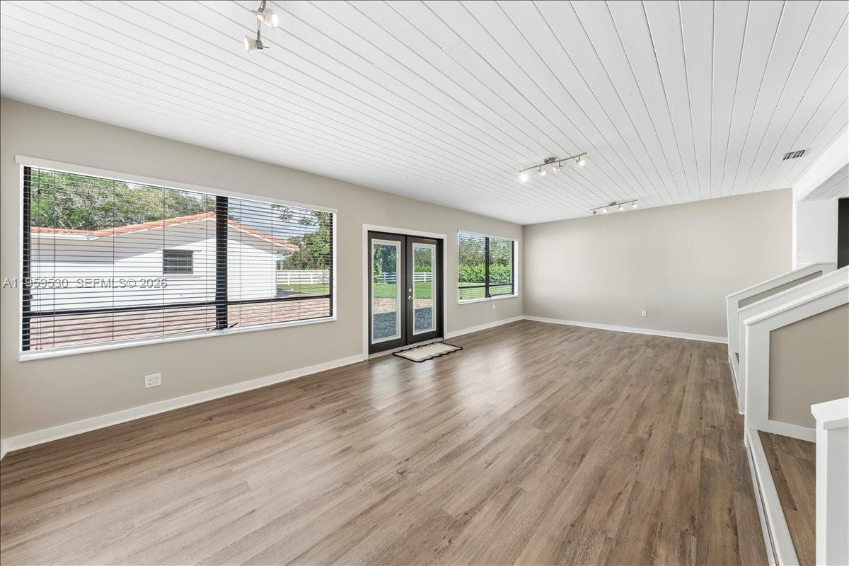 7705 SW 66th St South Miami, FL 33143