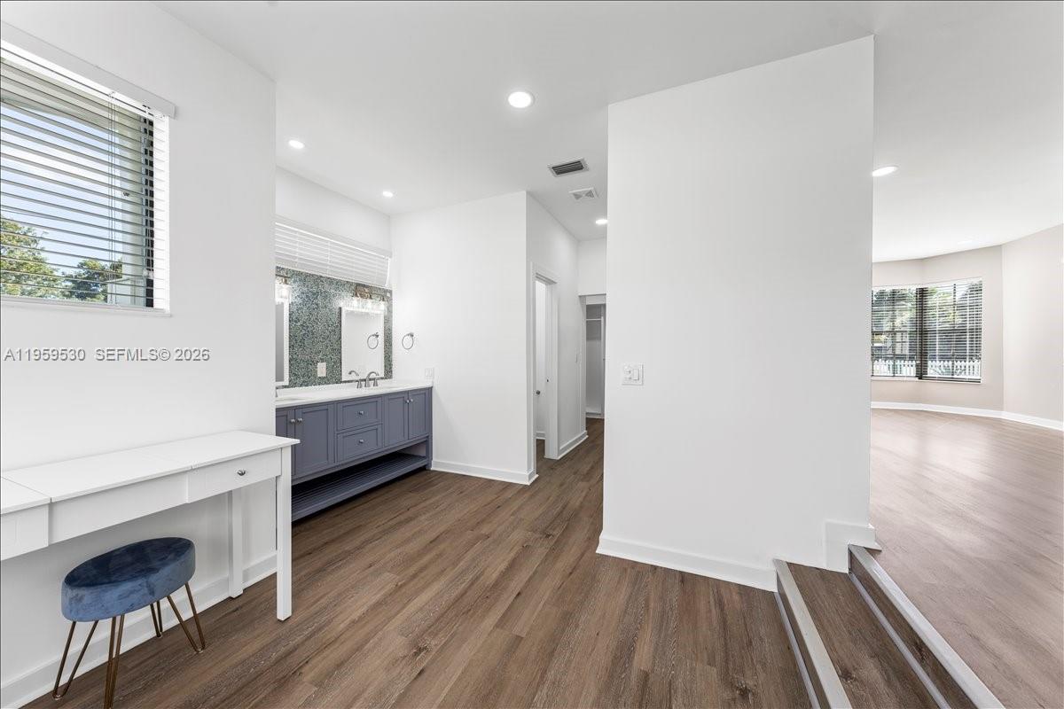 7705 SW 66th St South Miami, FL 33143