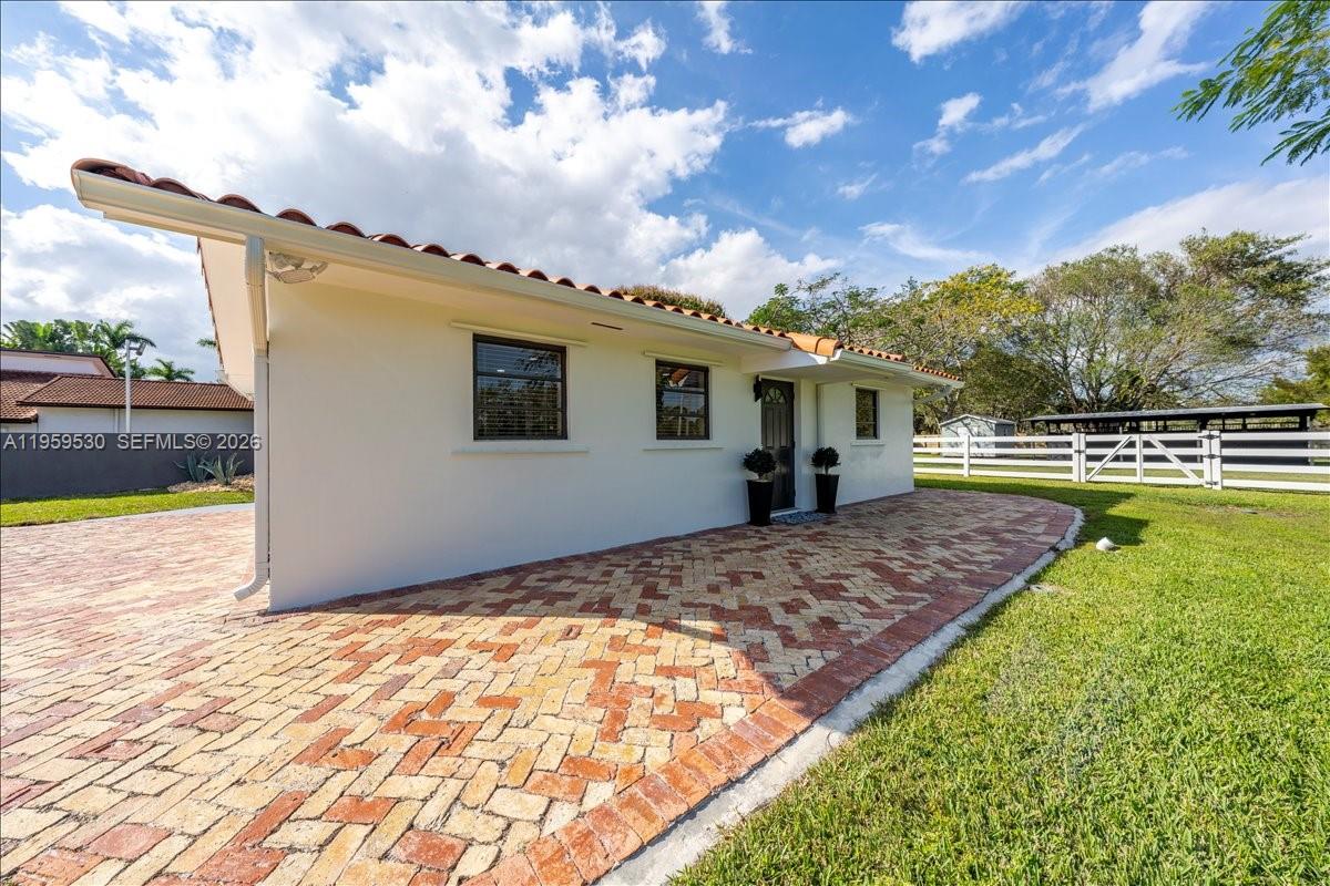 7705 SW 66th St South Miami, FL 33143