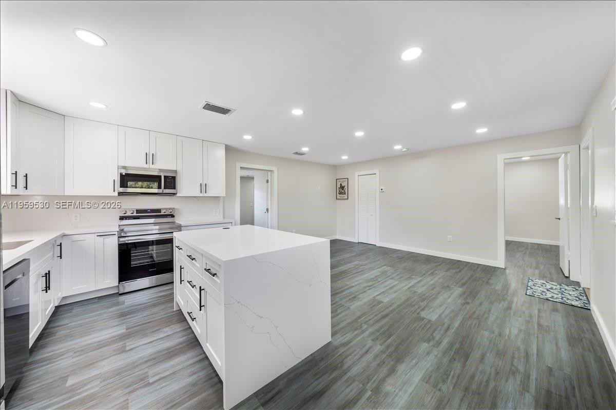 7705 SW 66th St South Miami, FL 33143